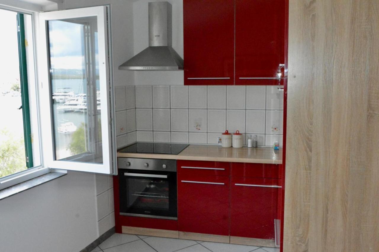 Apartman Klara Murter Eksteriør bilde