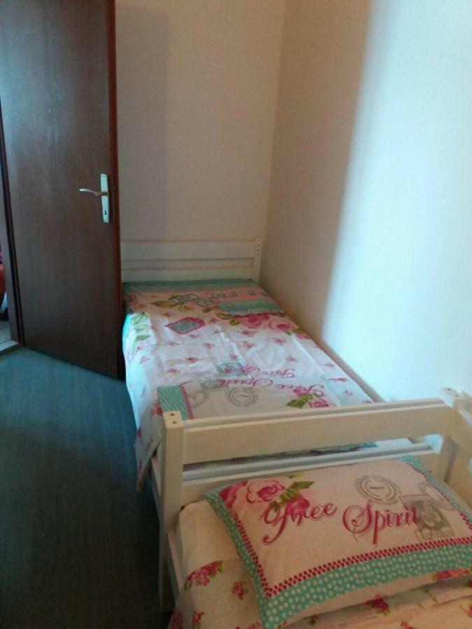 Apartman Klara Murter Eksteriør bilde